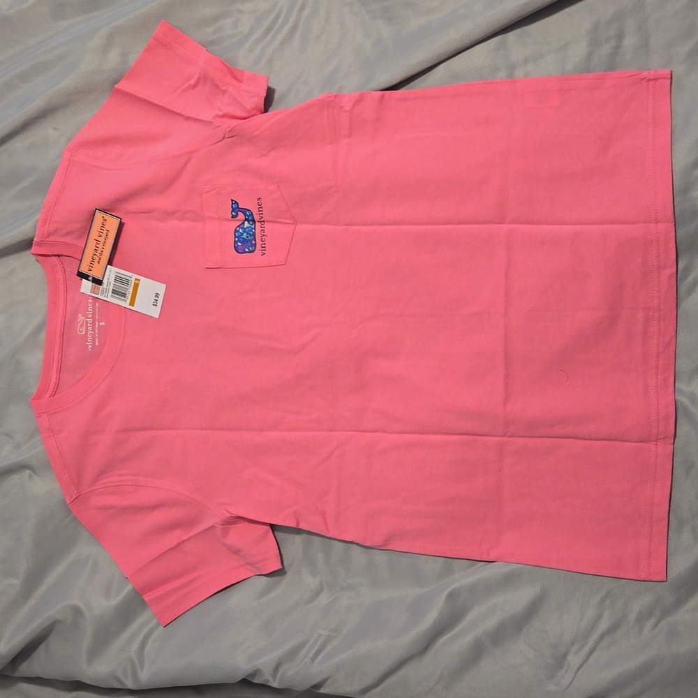 NWT Vineyard Vines t-shirt